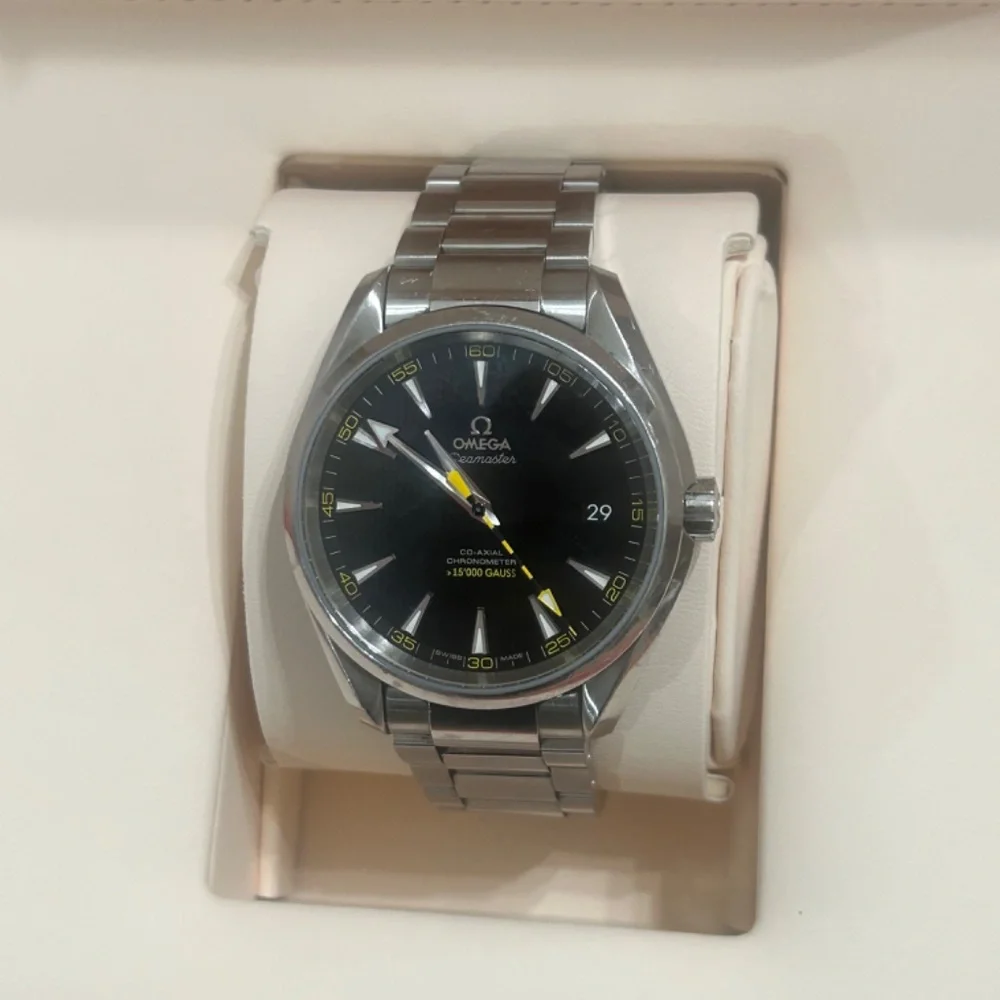 Omega Seamaster Aqua Terra 15,000 Gauss - Picture 7 of 7